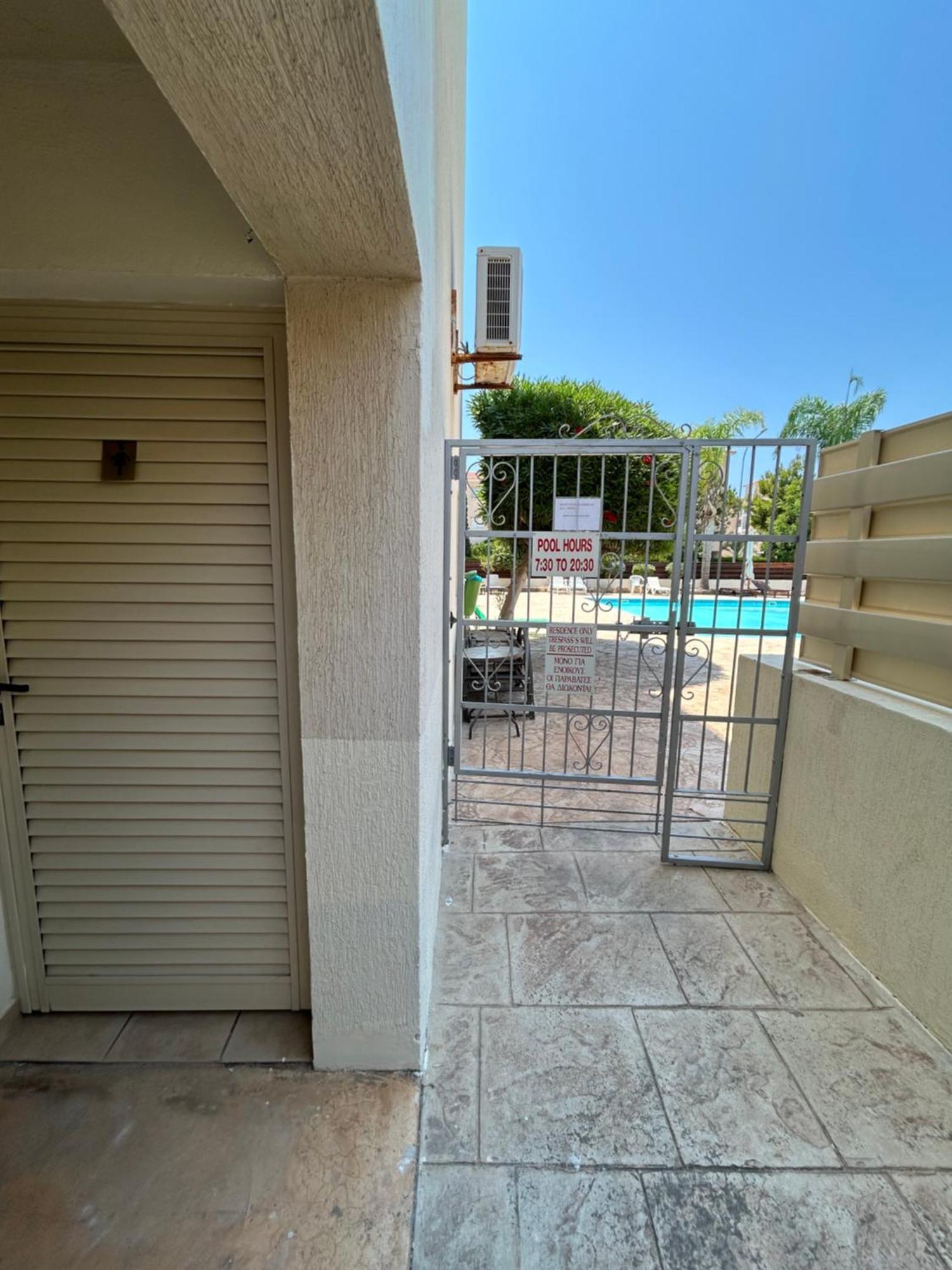 Private Apartment At Aristo Universe III With Pool بافوس المظهر الخارجي الصورة